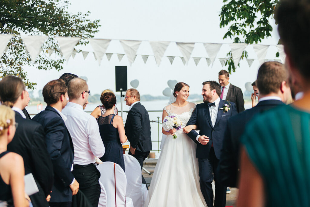 Zollenspieker_Hochzeit_Brautpaar-01_1200x800