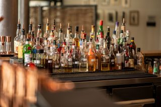 Cocktail Mixkurs an der Kaminbar